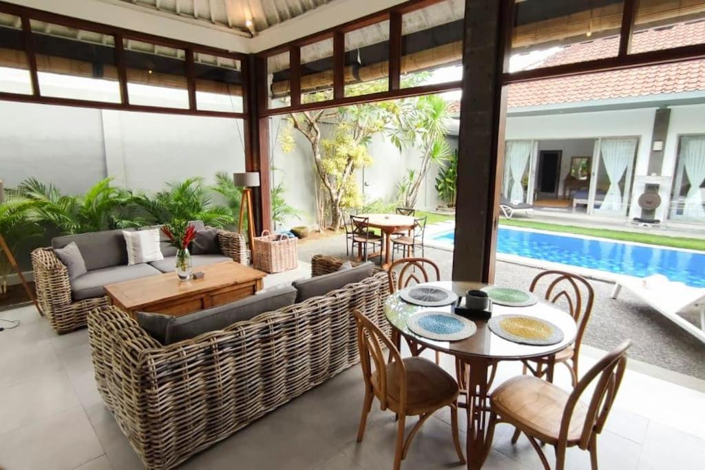 Dharma 2 Bedrooms In Villa Seminyak (Bali)